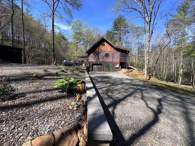 520 Farmer Drive, Murphy, NC 28906