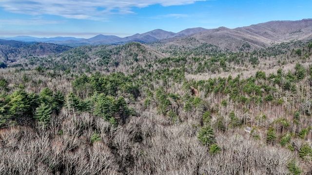 520 Farmer Drive, Murphy, NC 28906