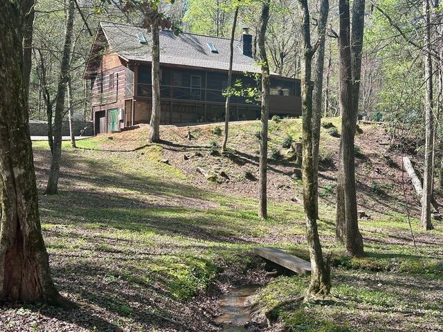 520 Farmer Drive, Murphy, NC 28906
