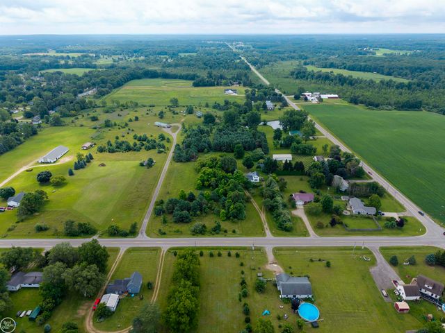 2538 Burnside Road, North Branch, MI 48461