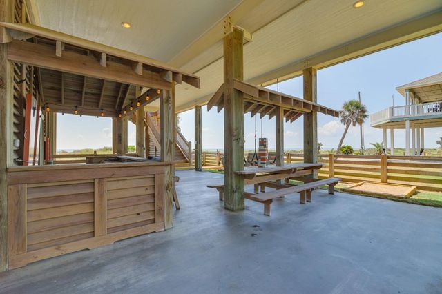 1963 Ave J, Port Bolivar, TX 77650