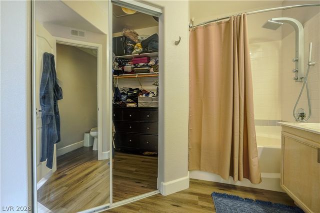 9901 Trailwood Drive 2101, Las Vegas, NV 89134