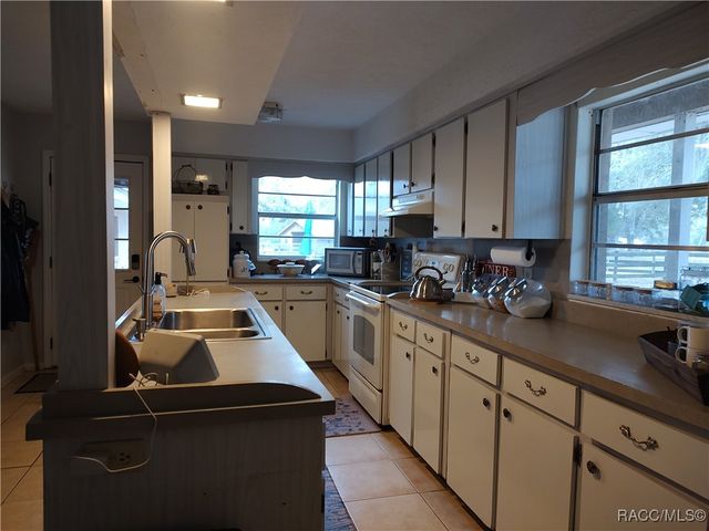 7088 N Lecanto Highway, Hernando, FL 34442