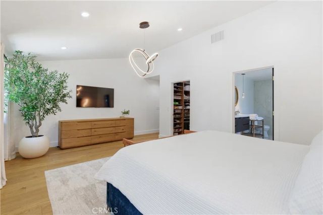 13130 Albers, Sherman Oaks, CA 91401