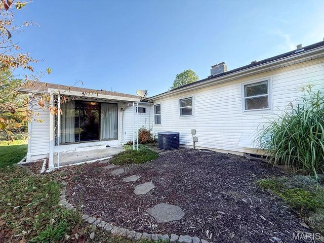 805 S A Street, Farmington, MO 63640