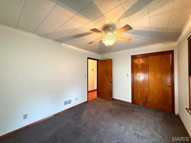 805 S A Street, Farmington, MO 63640