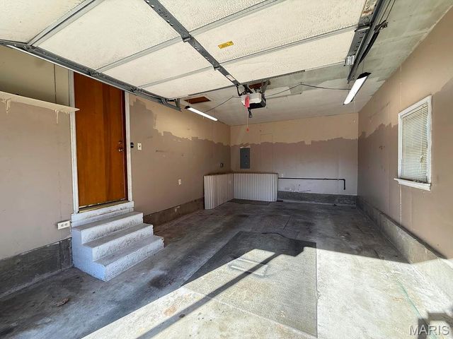 805 S A Street, Farmington, MO 63640