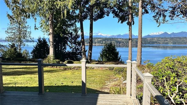 6873 NW Brothers View Lane, Silverdale, WA 98383