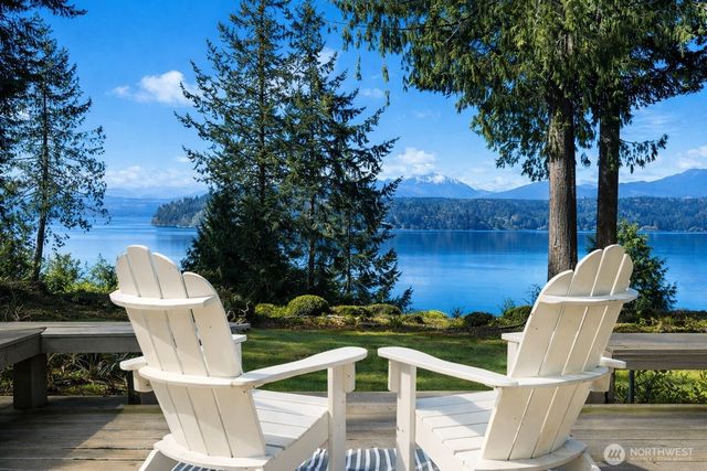 6873 NW Brothers View Lane, Silverdale, WA 98383