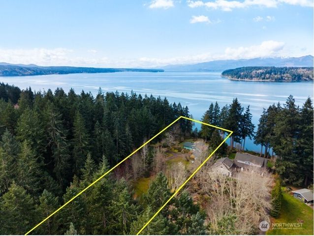 6873 NW Brothers View Lane, Silverdale, WA 98383
