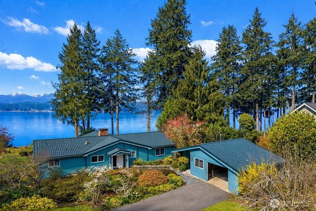 6873 NW Brothers View Lane, Silverdale, WA 98383