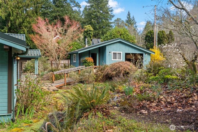 6873 NW Brothers View Lane, Silverdale, WA 98383