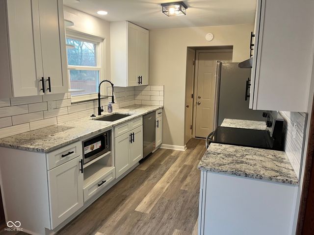 4507 Kessler Lane East Drive, Indianapolis, IN 46220