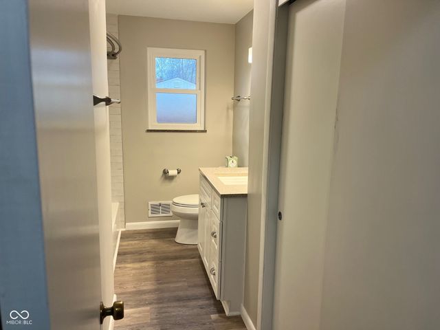 4507 Kessler Lane East Drive, Indianapolis, IN 46220