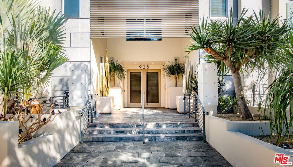 928 N Croft Avenue 202, West Hollywood, CA 90069 — photo 5