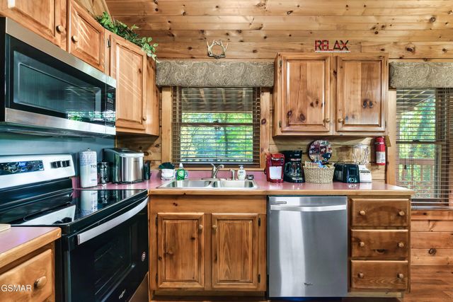 2306 Bonnie Lane, Sevierville, TN 37876