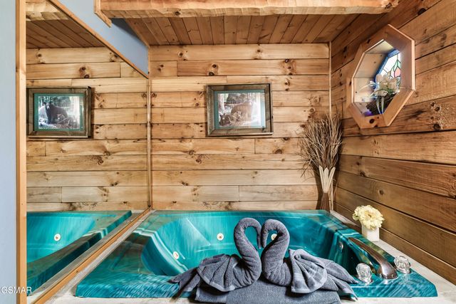 2306 Bonnie Lane, Sevierville, TN 37876