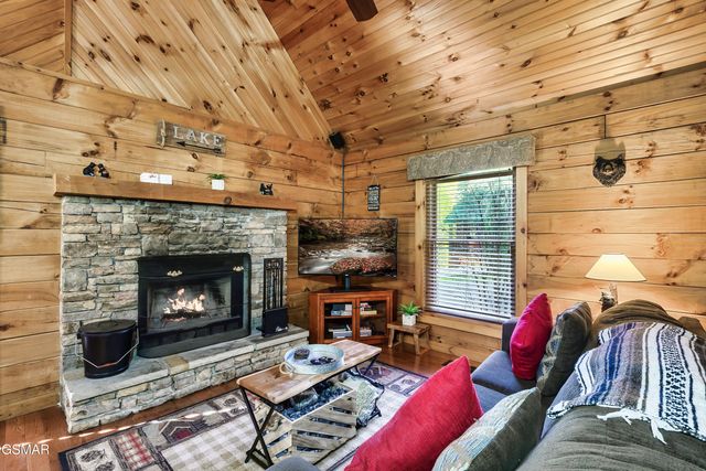 2306 Bonnie Lane, Sevierville, TN 37876