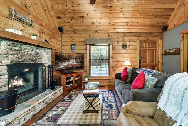 2306 Bonnie Lane, Sevierville, TN 37876