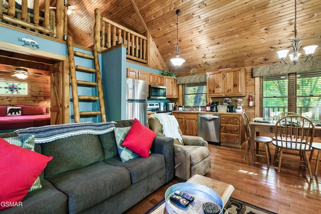 2306 Bonnie Lane, Sevierville, TN 37876