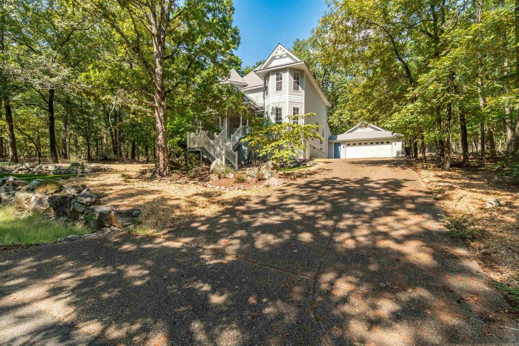 45 Gerona Way, Hot Springs Village, AR 71909