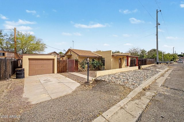 389 W NAVAJO Street, Wickenburg, AZ 85390