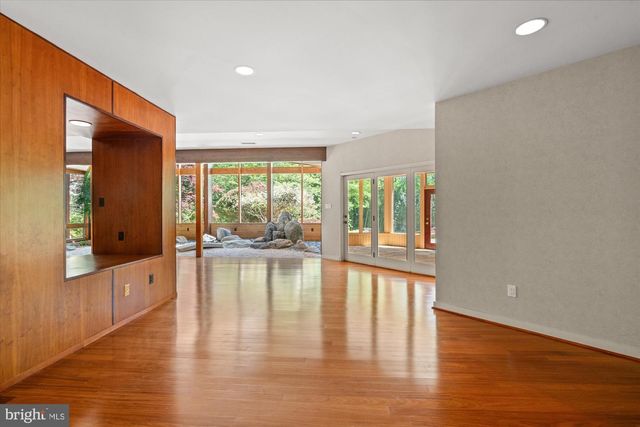 7211 BRICKYARD RD, Potomac, MD 20854