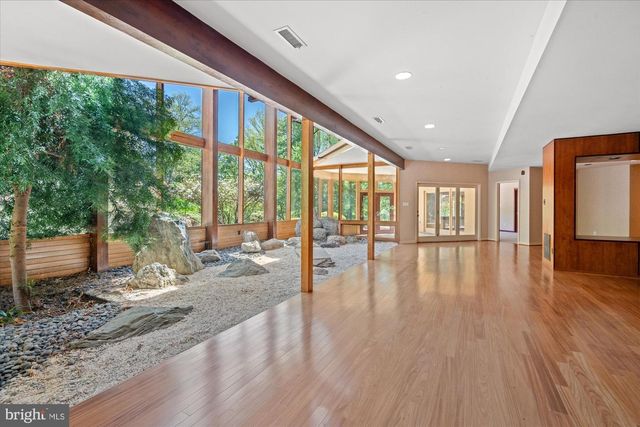 7211 BRICKYARD RD, Potomac, MD 20854