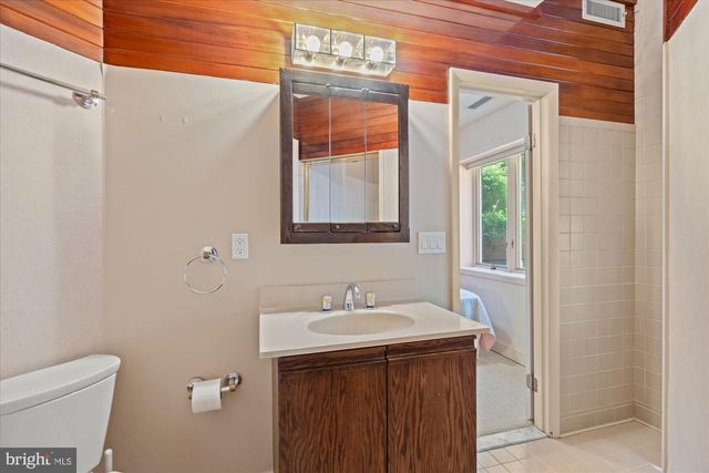 7211 BRICKYARD RD, Potomac, MD 20854