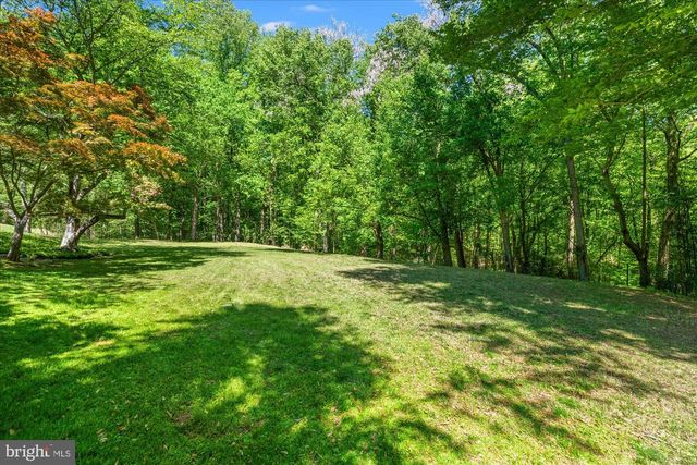 7211 BRICKYARD RD, Potomac, MD 20854