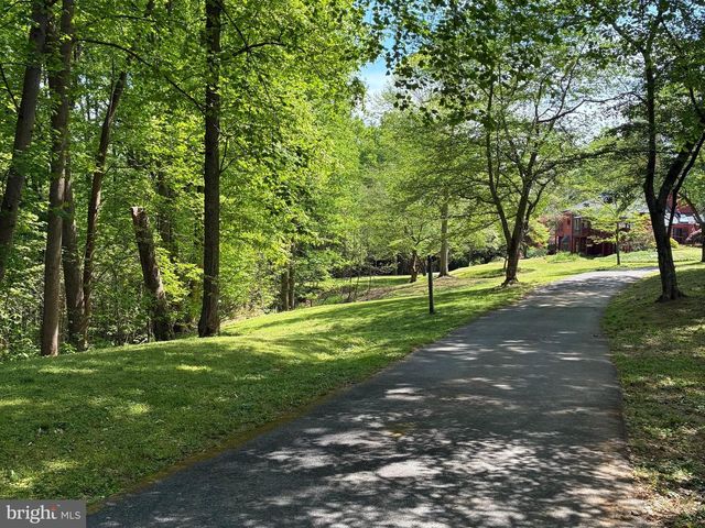 7211 BRICKYARD RD, Potomac, MD 20854