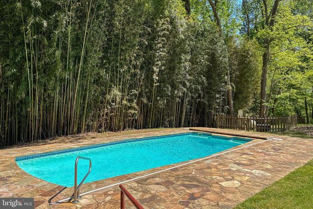 7211 BRICKYARD RD, Potomac, MD 20854