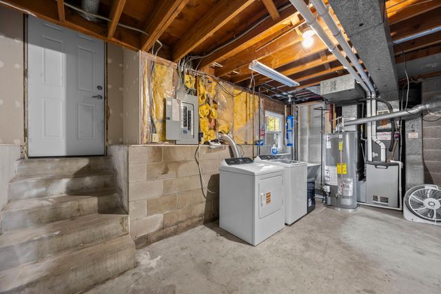 6188 15th Street N, Oakdale, MN 55128