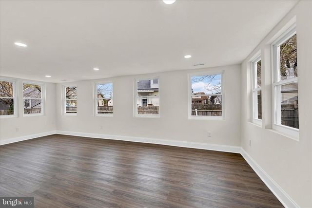 60 DEL RIO RD, Baltimore, MD 21222