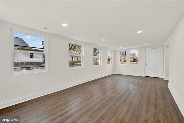 60 DEL RIO RD, Baltimore, MD 21222