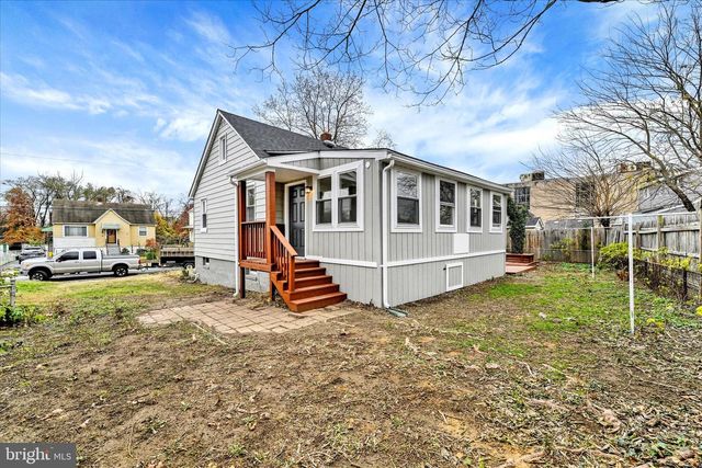 60 DEL RIO RD, Baltimore, MD 21222