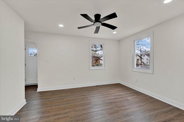 60 DEL RIO RD, Baltimore, MD 21222