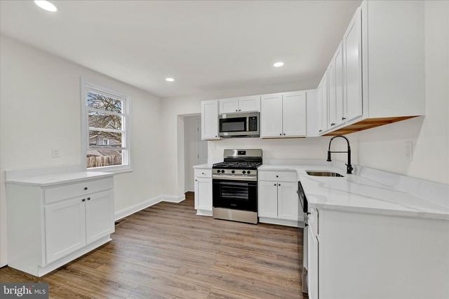 60 DEL RIO RD, Baltimore, MD 21222