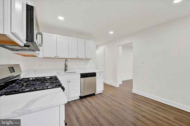 60 DEL RIO RD, Baltimore, MD 21222