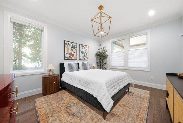 64 Auburn St 64, Newton, MA 02466