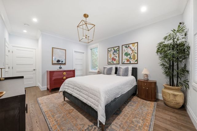 64 Auburn St 64, Newton, MA 02466