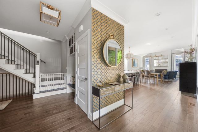 64 Auburn St 64, Newton, MA 02466