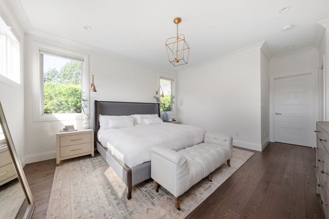 64 Auburn St 64, Newton, MA 02466