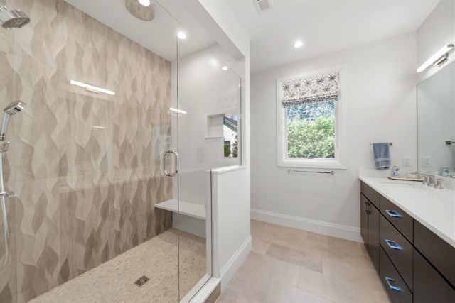 64 Auburn St 64, Newton, MA 02466