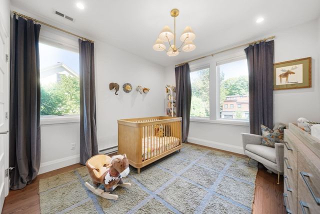 64 Auburn St 64, Newton, MA 02466