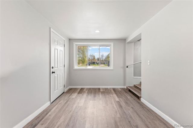 34585 Koch Avenue, Sterling Heights, MI 48310