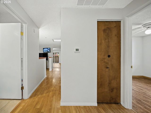 1185 Ne HACIENDA Ln, Gresham, OR 97030