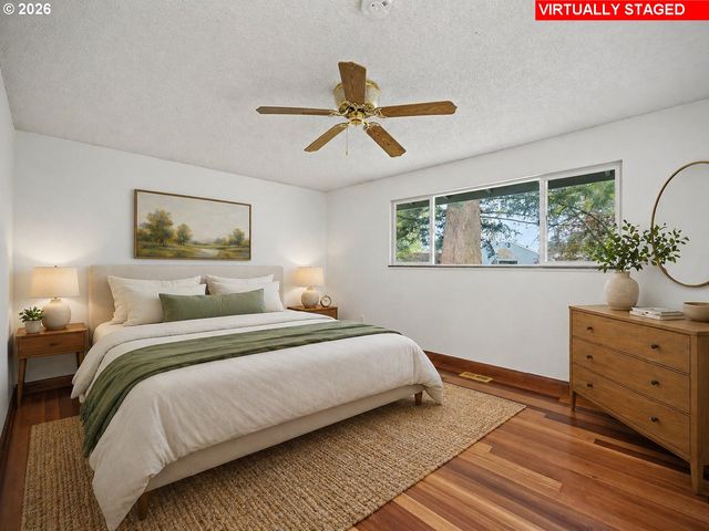 1185 Ne HACIENDA Ln, Gresham, OR 97030