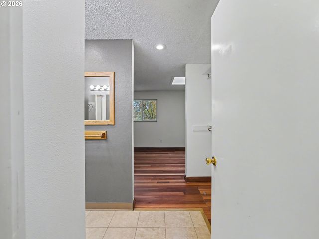 1185 Ne HACIENDA Ln, Gresham, OR 97030