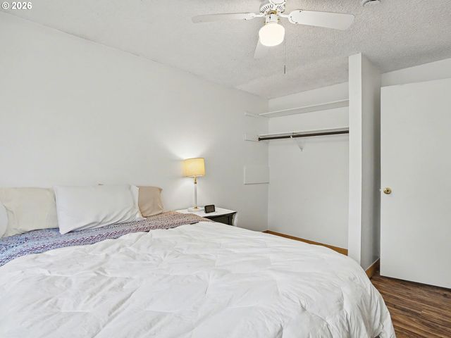 1185 Ne HACIENDA Ln, Gresham, OR 97030